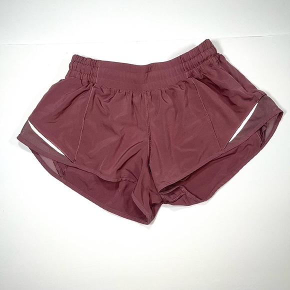 Lululemon Hotty Hot Short II *2.5" - Picture 5 of 7